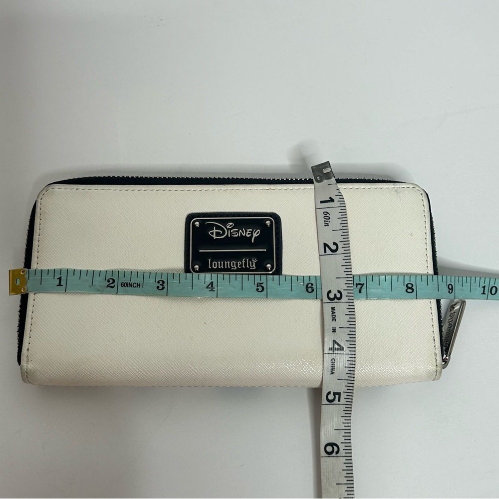 Loungefly Mickey Mouse Rainbow Wallet - Picture 12 of 12